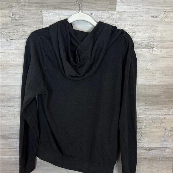 Nike Black Pullover with Gold Swoosh - Picture 5 of 7